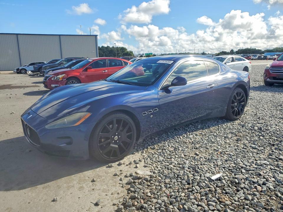 2010 MASERATI GRANTURISMO