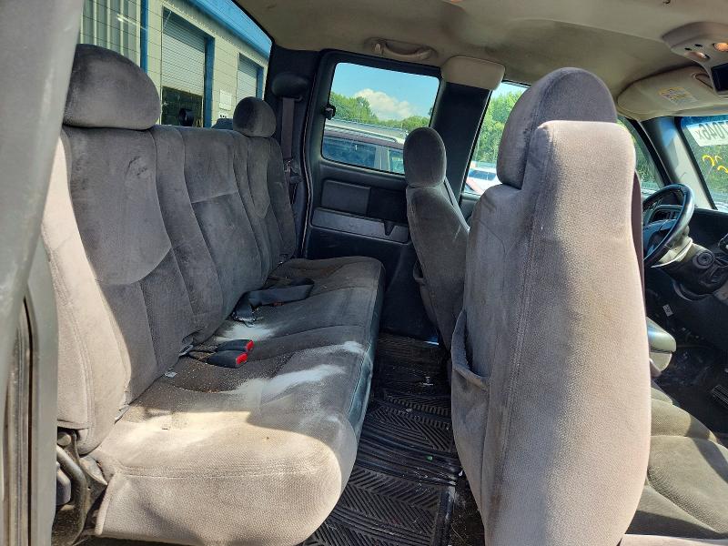 Photo 10 from auction – 2005 GMC SIERRA with VIN 1GTHK29U65E309822