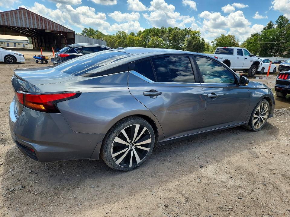Photo 3 from auction – 2020 NISSAN ALTIMA with VIN 1N4BL4CV2LN309920