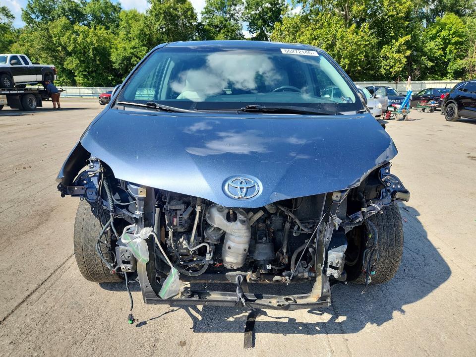 Photo 5 from auction – 2017 TOYOTA SIENNA with VIN 5TDYZ3DC0HS821994