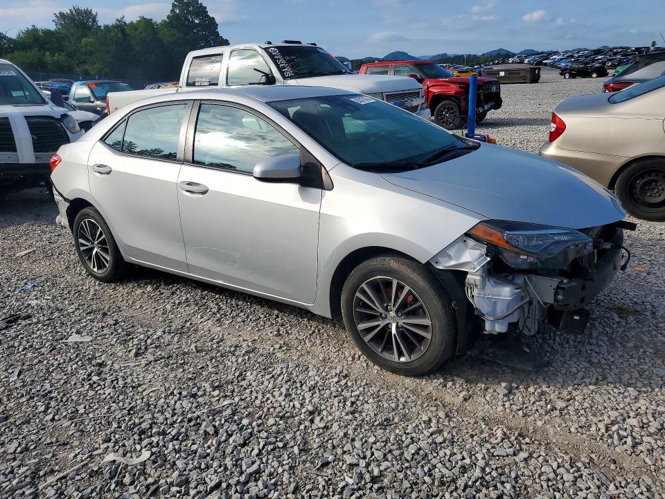 Photo 4 from auction – 2017 TOYOTA COROLLA with VIN 2T1BURHEXHC951373
