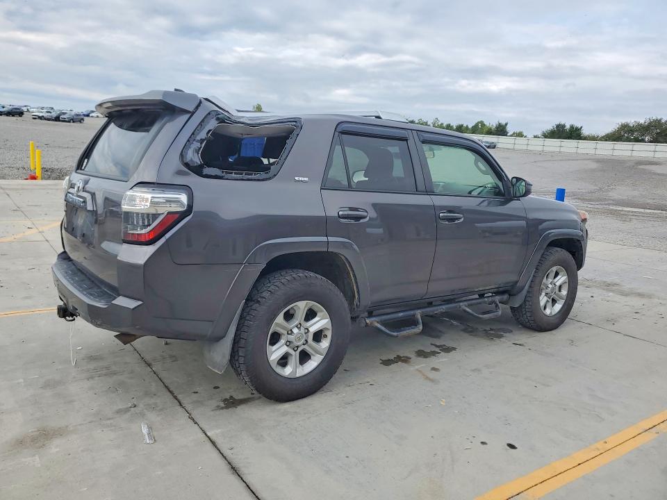 Фото 3 с аукциона – 2016 TOYOTA 4RUNNER с VIN JTEBU5JR7G5349639