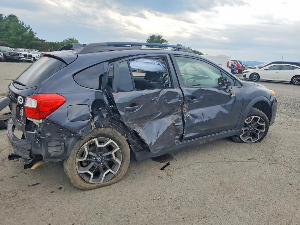 Photo 3 from auction – 2017 SUBARU CROSSTREK with VIN JF2GPADC0H8262152