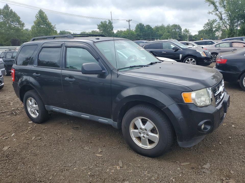 Photo 4 from auction – 2011 FORD ESCAPE with VIN 1FMCU9DG4BKB56655