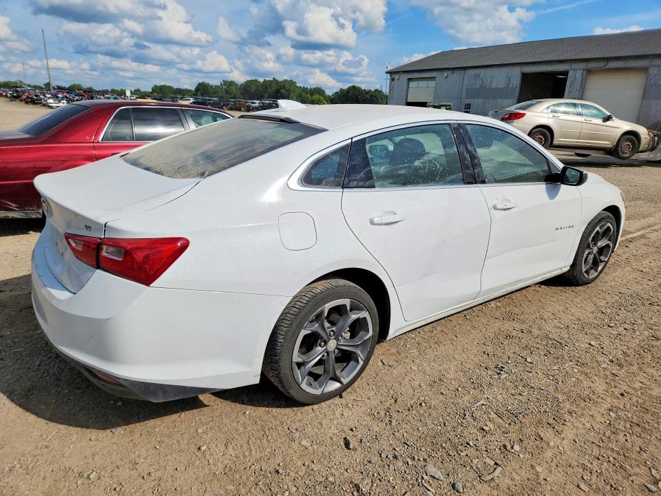 Photo 3 from auction – 2023 CHEVROLET MALIBU with VIN 1G1ZD5ST2PF123783