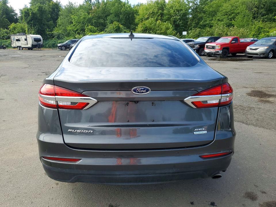 Photo 6 from auction – 2019 FORD FUSION with VIN 3FA6P0CD9KR147334