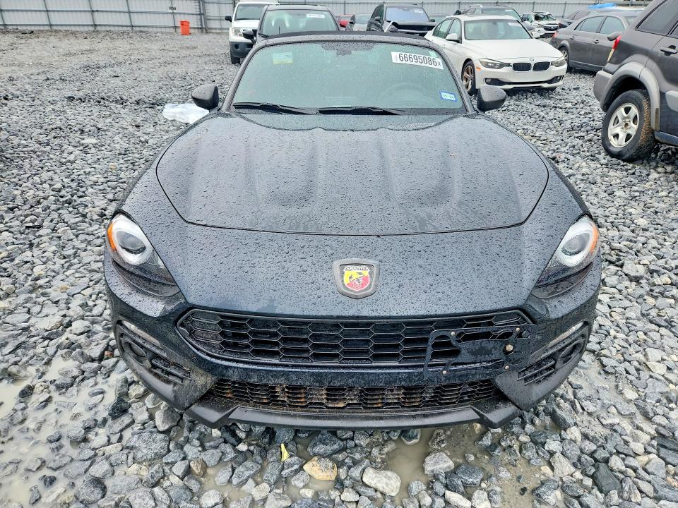 Фото 5 с аукциона – 2017 FIAT 124 SPIDER с VIN JC1NFAEK5H0123922