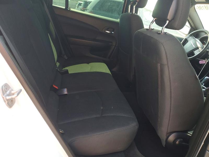 Photo 10 from auction – 2011 CHRYSLER 200 with VIN 1C3BC4FB2BN560449