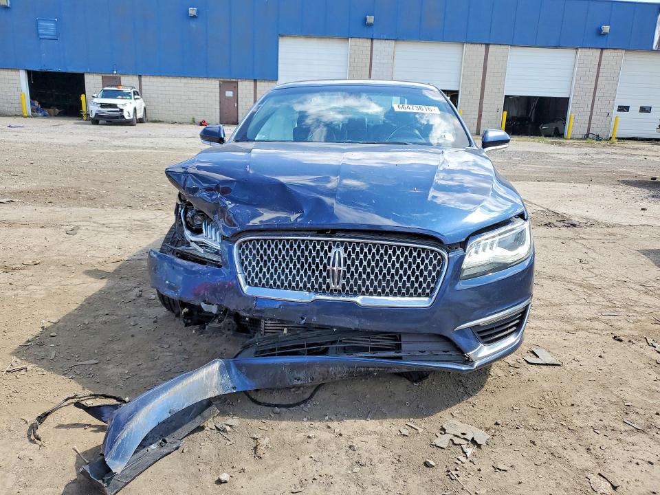 Photo 5 from auction – 2017 LINCOLN MKZ with VIN 3LN6L5DC3HR651245