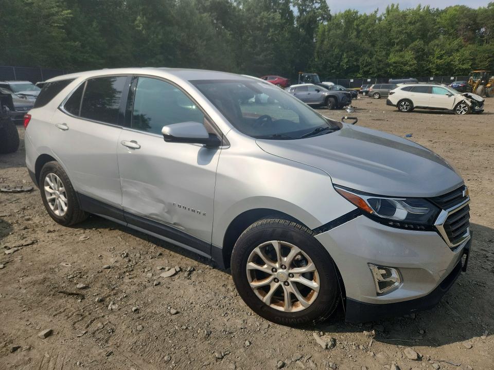 Photo 4 from auction – 2018 CHEVROLET EQUINOX with VIN 2GNAXJEV2J6301346