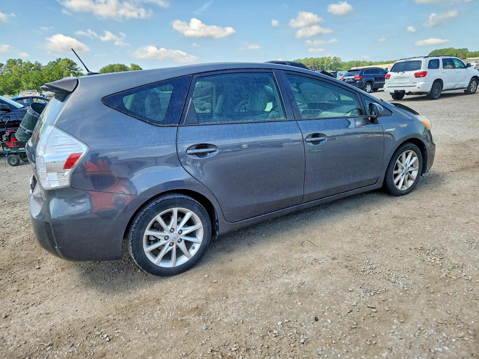 Photo 3 from auction – 2014 TOYOTA PRIUS V with VIN JTDZN3EU5E3327117