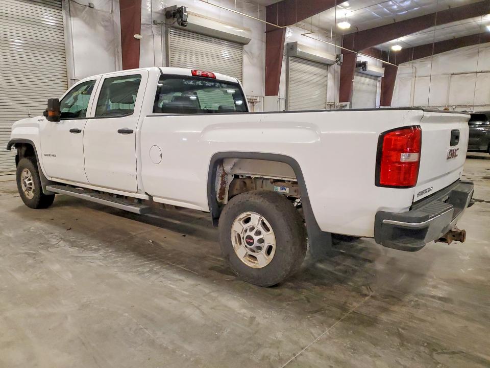 Photo 2 from auction – 2018 GMC SIERRA with VIN 1GT12REY8JF224858
