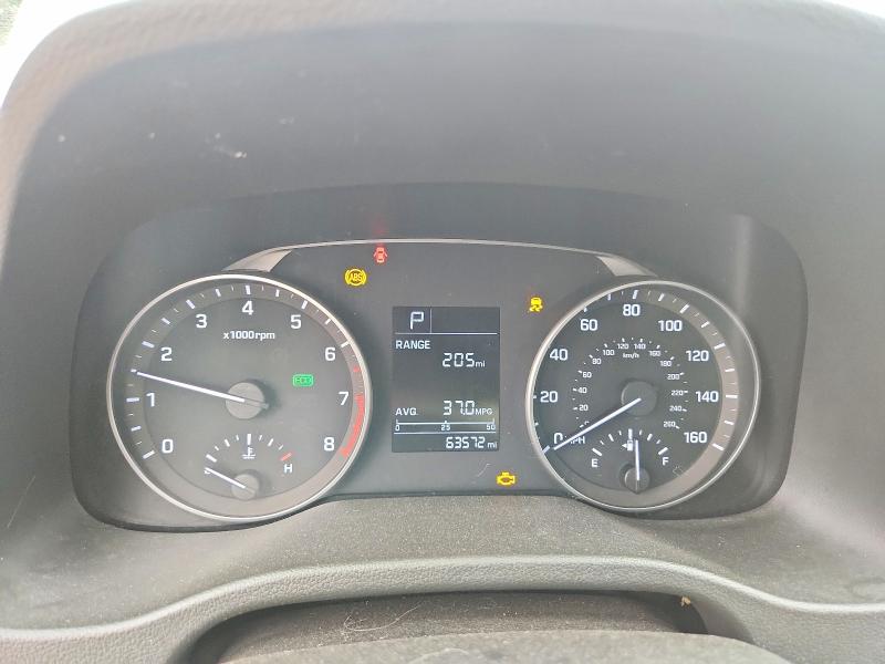 Photo 9 from auction – 2017 HYUNDAI ELANTRA with VIN 5NPD74LF2HH057822