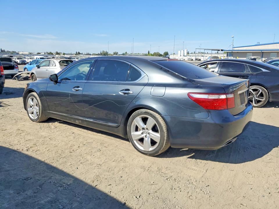 Photo 2 from auction – 2007 LEXUS LS with VIN JTHGL46F475004671