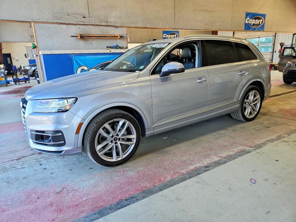 AUDI Q7 2018 with VIN WA1VAAF72JD043708 - Photo from auction
