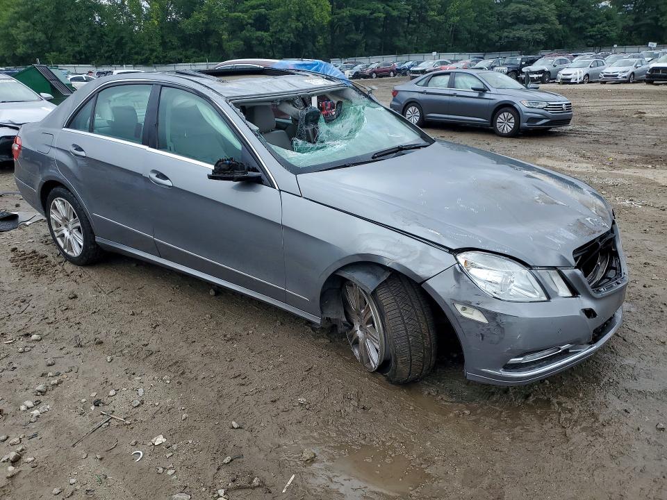 Photo 4 from auction – 2012 MERCEDES-BENZ E with VIN WDDHF5KB7CA532749