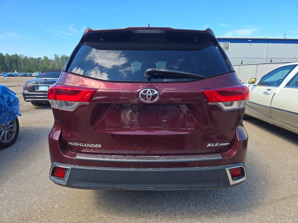 Снимка 6 от търг – 2017 TOYOTA HIGHLANDER с VIN 5TDJZRFH3HS435874