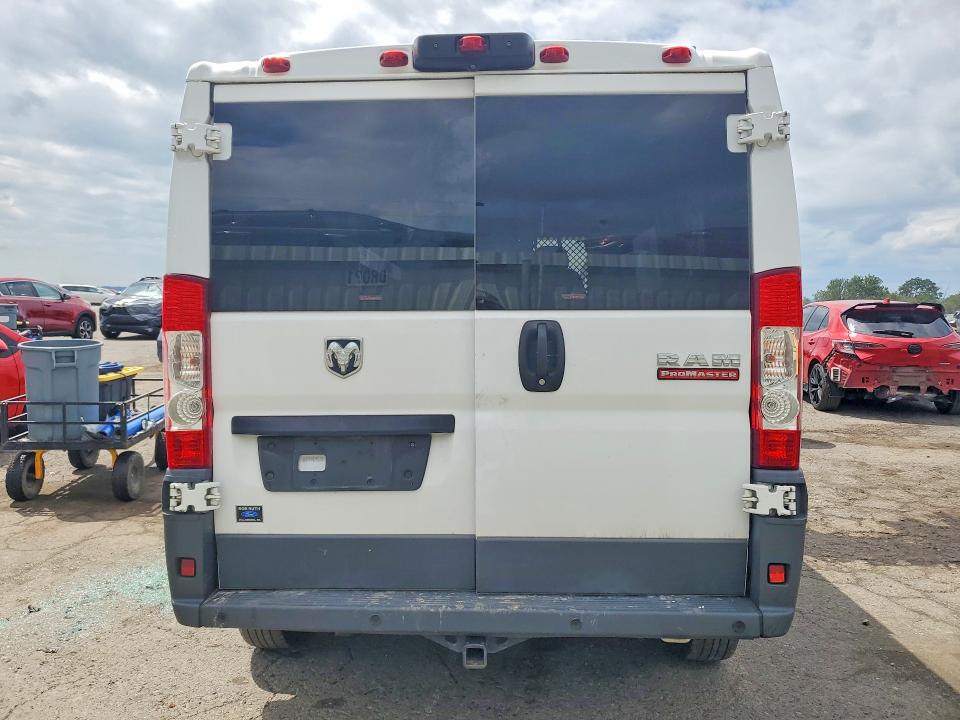 Photo 6 from auction – 2018 RAM PROMASTER 1500 with VIN 3C6TRVAG8JE155987