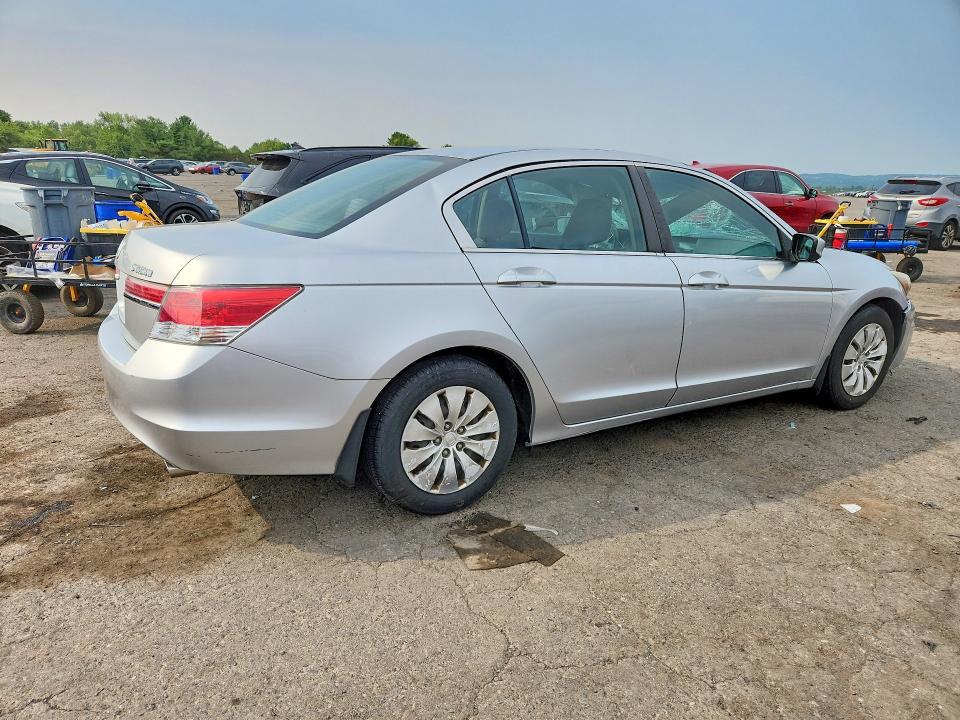 Photo 3 from auction – 2012 HONDA ACCORD with VIN 1HGCP2F30CA241076