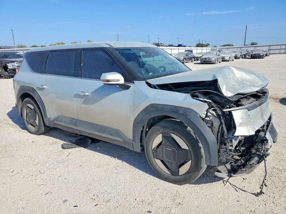 Foto 4 de la subasta – 2024 KIA EV9 con VIN KNDAA5S20R6028131