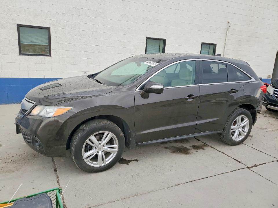 ACURA RDX 2015 with VIN 5J8TB4H35FL018578 - Photo from auction