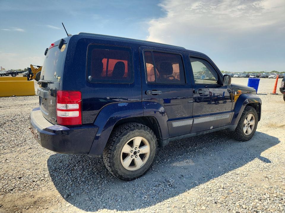 Photo 3 from auction – 2012 JEEP LIBERTY with VIN 1C4PJMAK4CW142534
