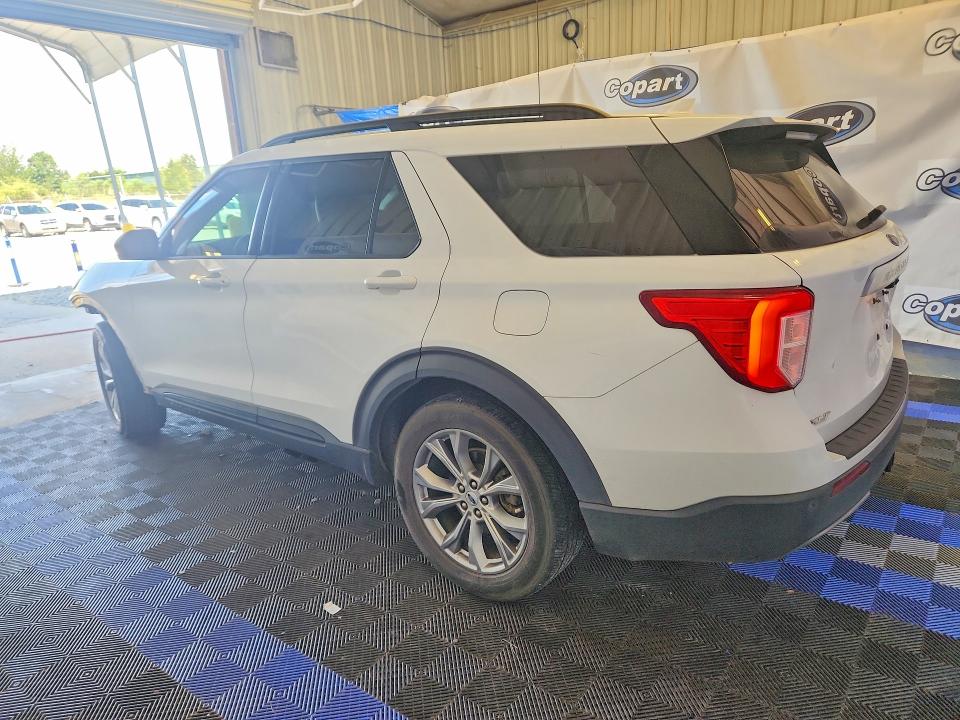 Photo 2 from auction – 2020 FORD EXPLORER with VIN 1FMSK7DH4LGB01044