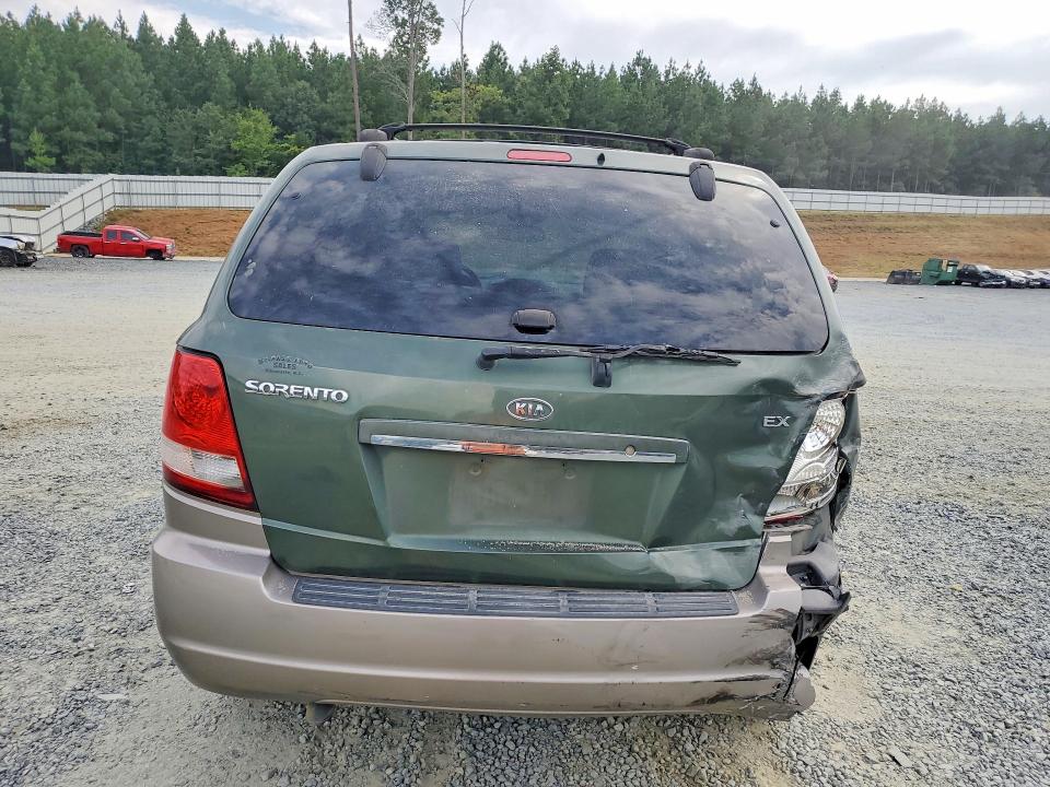 Photo 6 from auction – 2005 KIA SORENTO with VIN KNDJD733655464413
