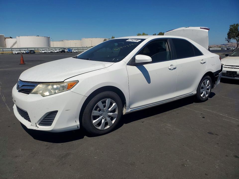 TOYOTA CAMRY 2014 with VIN 4T4BF1FK0ER409378 - Photo from auction