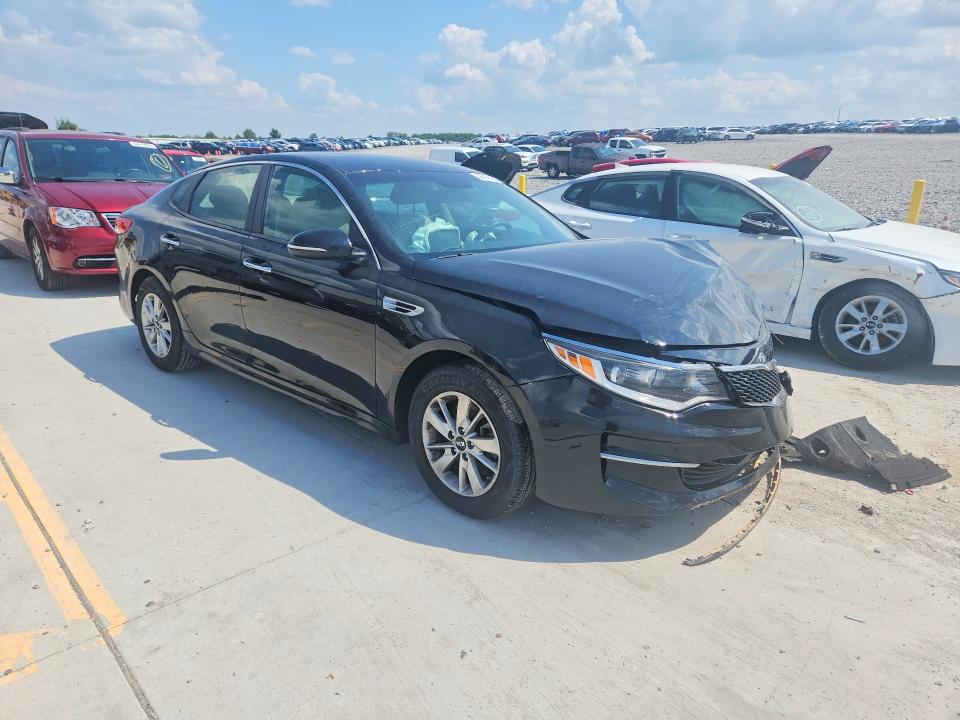 Foto 4 de la subasta – 2018 KIA OPTIMA con VIN 5XXGT4L34JG236136