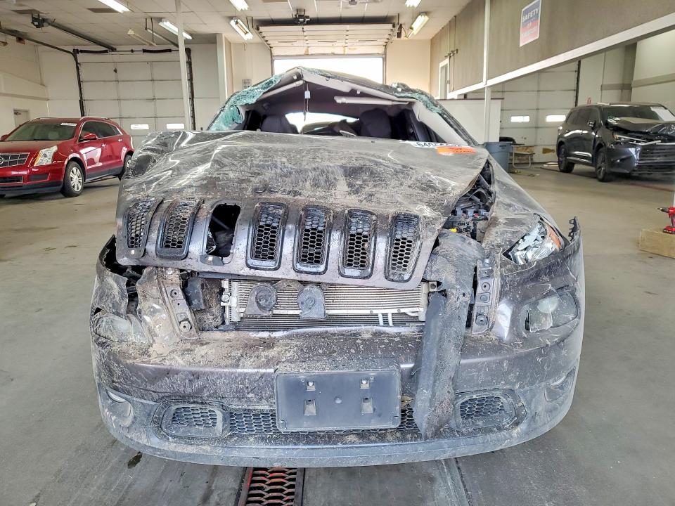 Photo 5 from auction – 2018 JEEP CHEROKEE with VIN 1C4PJMCX9JD517397