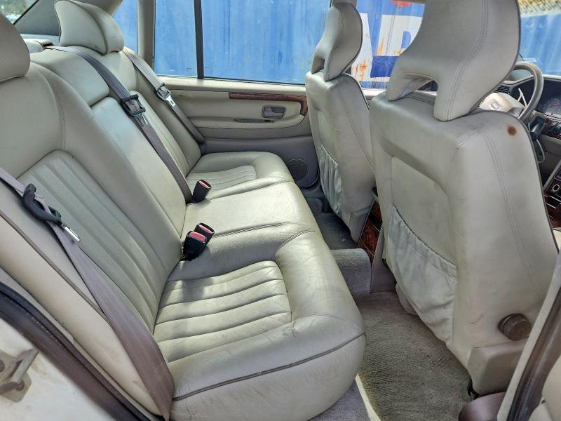 Photo 10 from auction – 1998 VOLVO S90 with VIN YV1KS9600W1138181