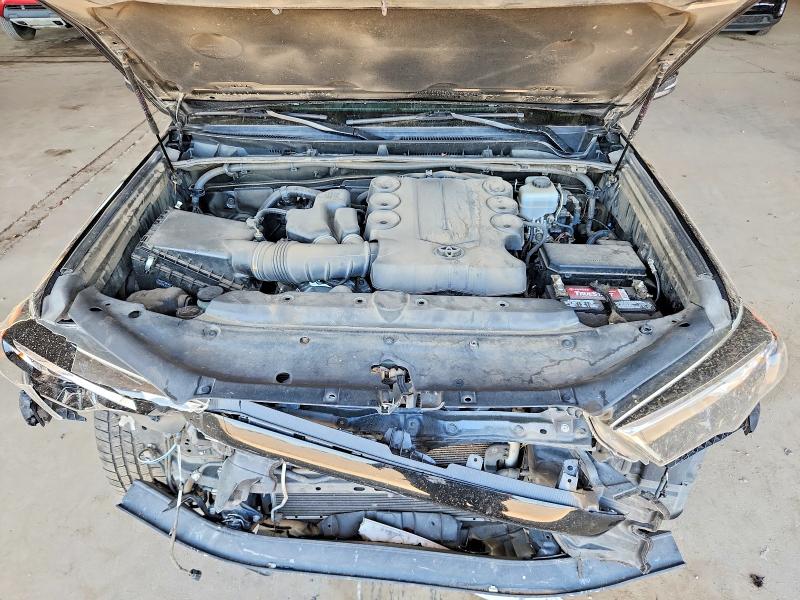 Фото 12 с аукциона – 2015 TOYOTA 4RUNNER с VIN JTEBU5JR5F5221270
