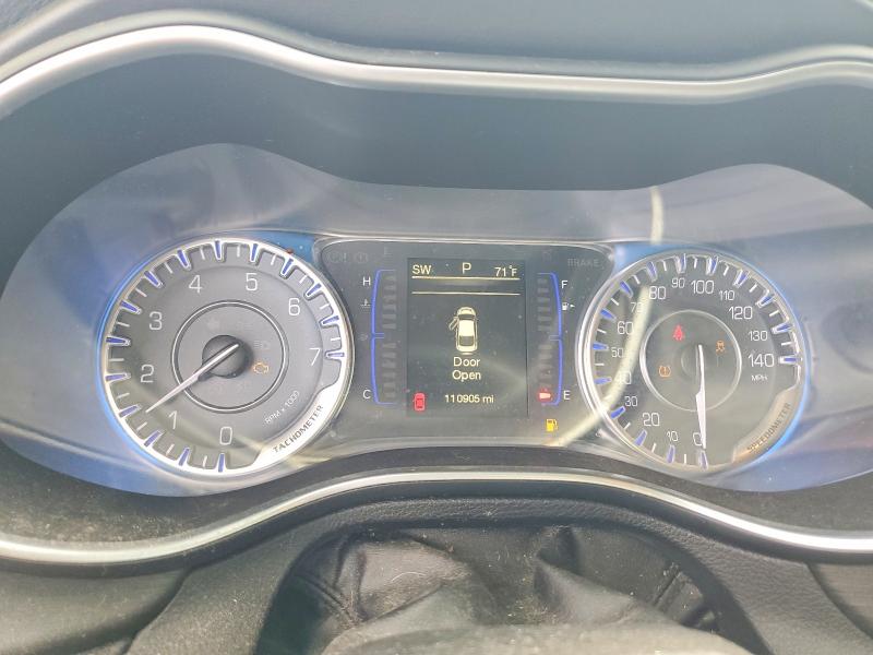 Photo 9 from auction – 2015 CHRYSLER 200 with VIN 1C3CCCAB5FN570159