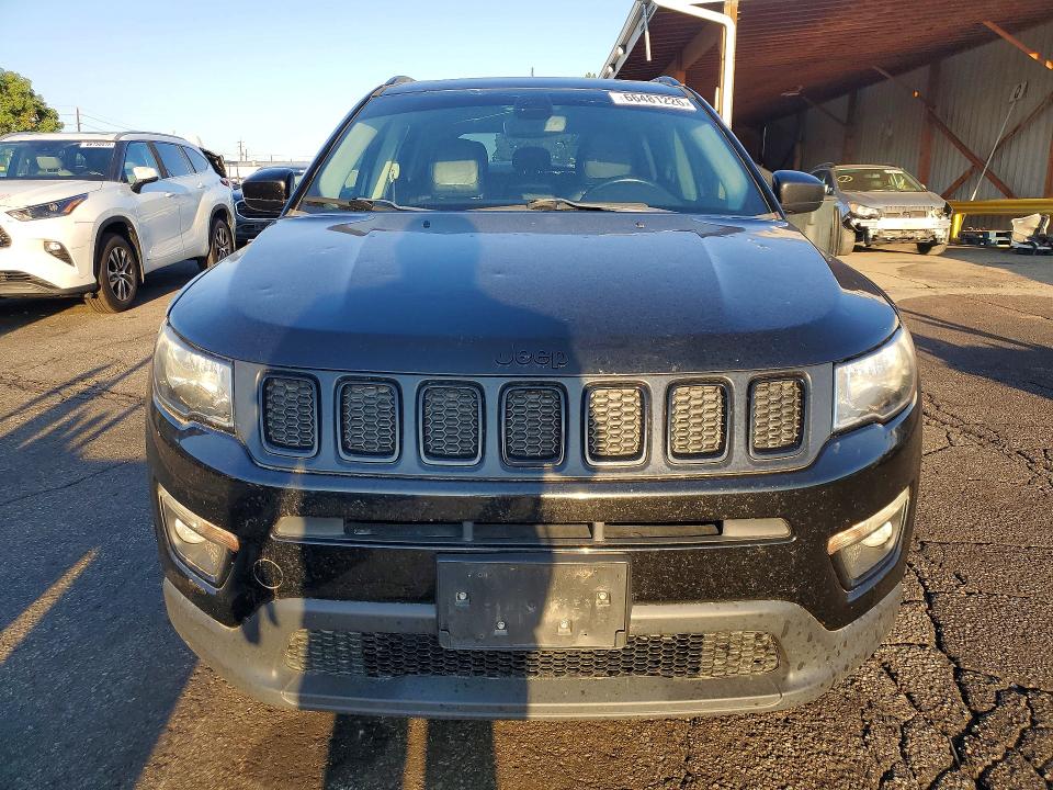 Photo 5 from auction – 2019 JEEP COMPASS with VIN 3C4NJDBB6KT621337