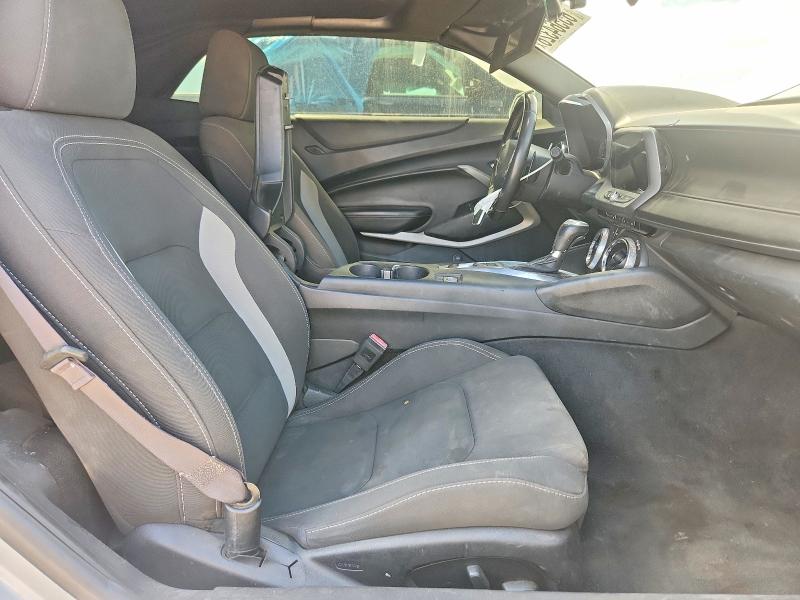 Photo 10 from auction – 2017 CHEVROLET CAMARO with VIN 1G1FF3D74H0205035