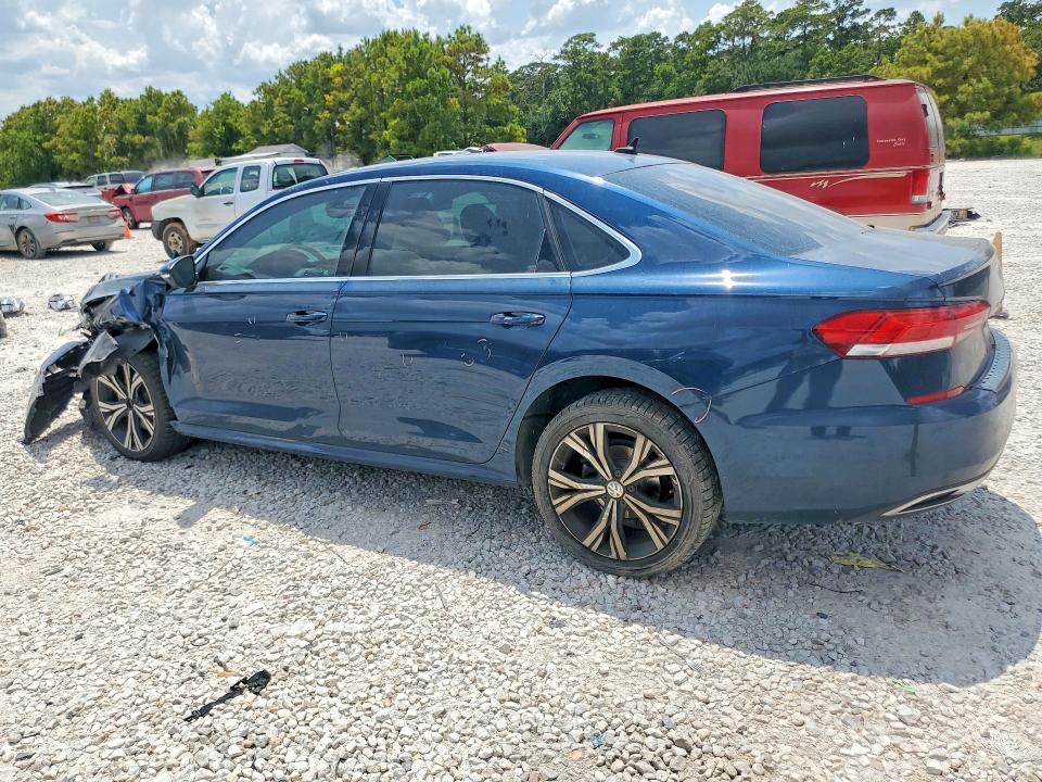 Photo 2 from auction – 2022 VOLKSWAGEN PASSAT with VIN 1VWSA7A37NC005044