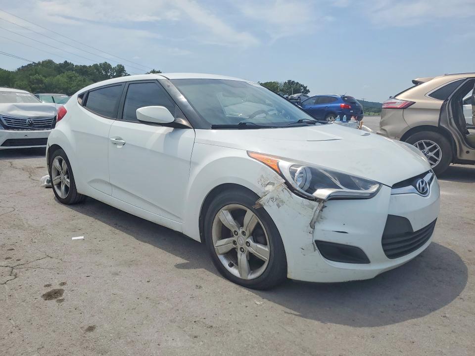 Photo 4 from auction – 2015 HYUNDAI VELOSTER with VIN KMHTC6AD3FU226295