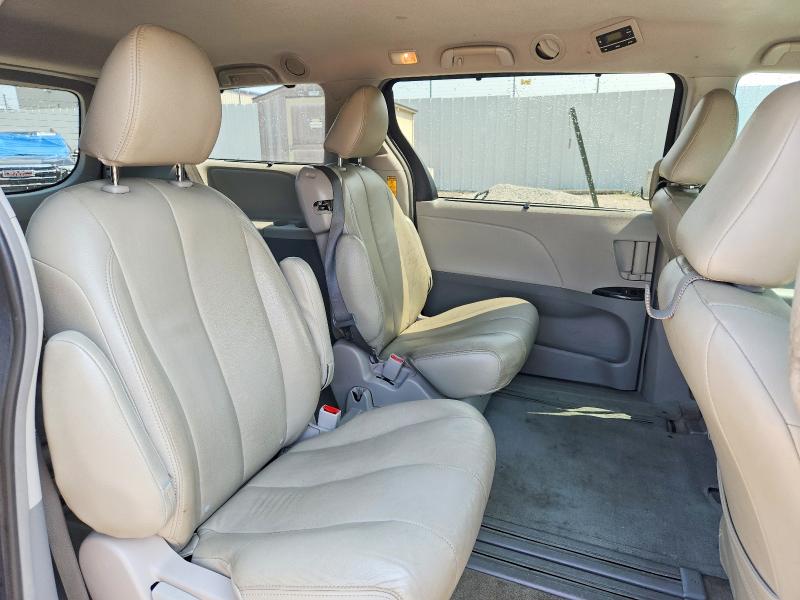 Photo 11 from auction – 2014 TOYOTA SIENNA with VIN 5TDKK3DC6ES503965