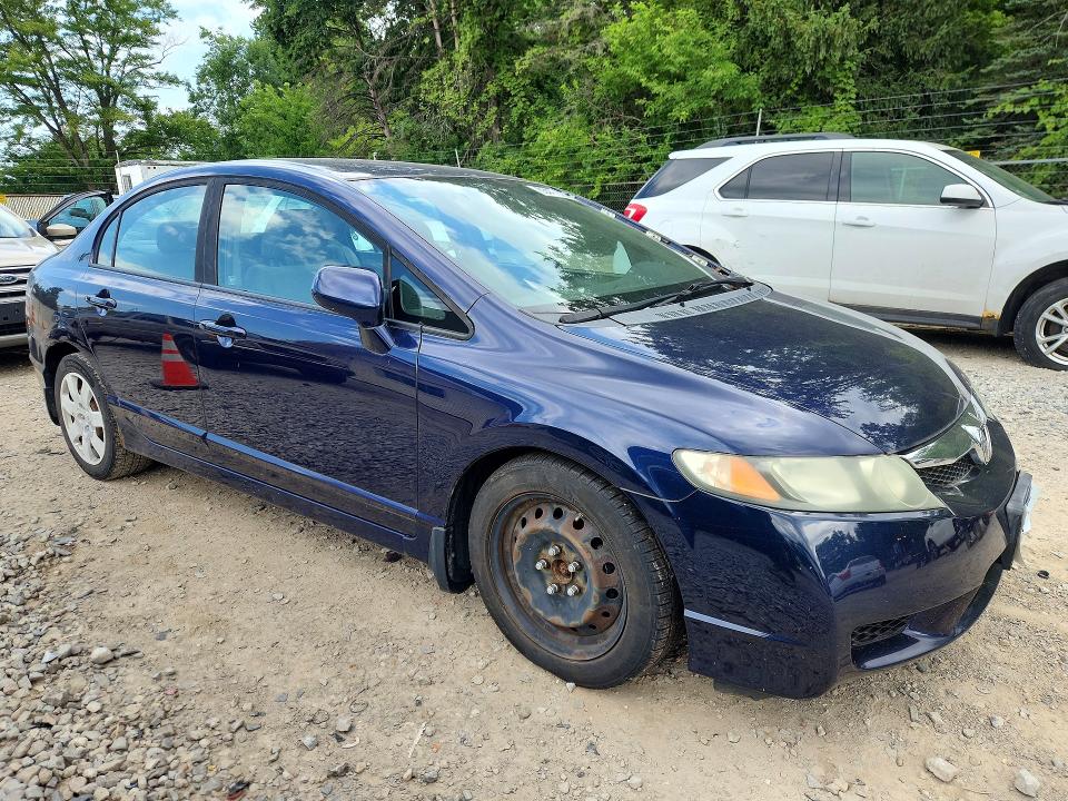 Photo 4 from auction – 2010 HONDA CIVIC with VIN 19XFA1F58AE032106