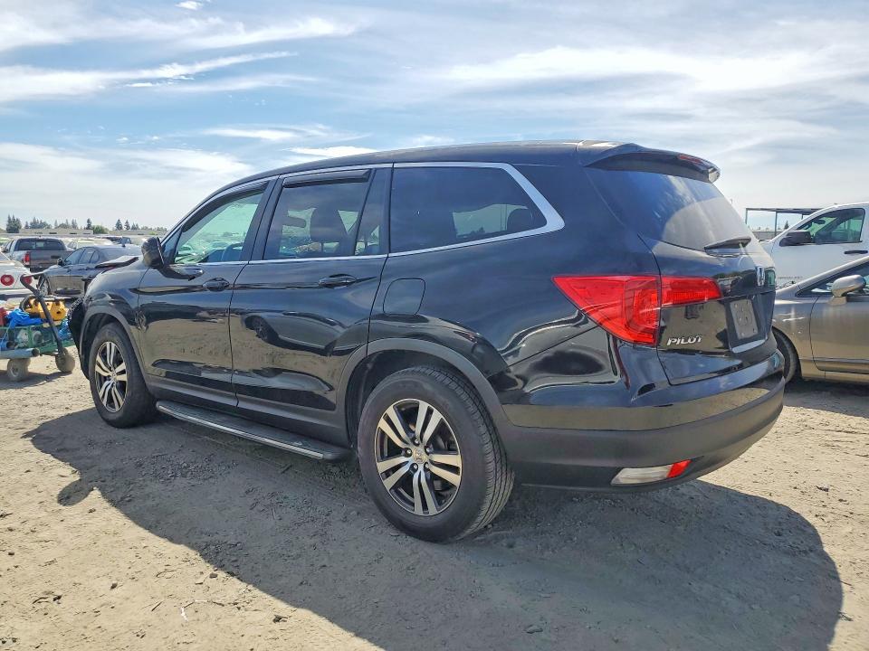 Photo 2 from auction – 2016 HONDA PILOT with VIN 5FNYF5H55GB034252