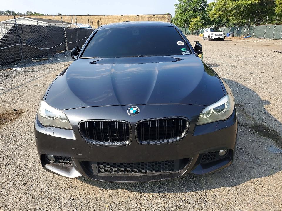 Photo 5 from auction – 2011 BMW 550 with VIN WBAFU9C52BC783542
