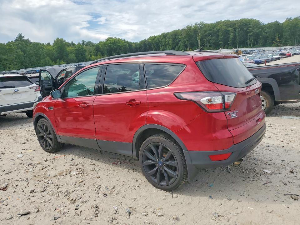 Photo 2 from auction – 2017 FORD ESCAPE with VIN 1FMCU9GD2HUA34147