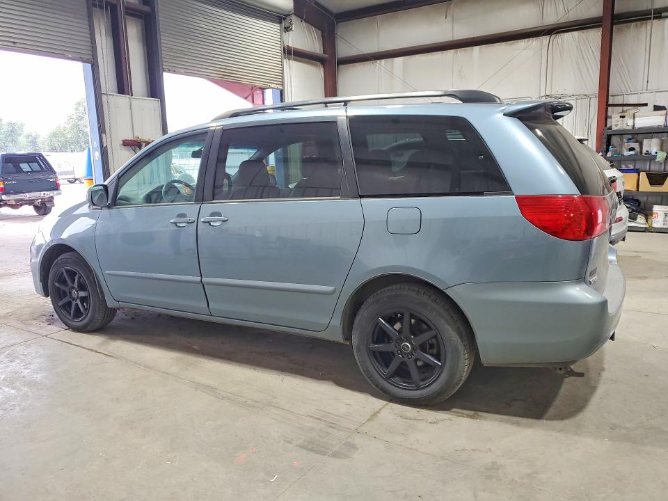 Photo 2 from auction – 2006 TOYOTA SIENNA with VIN 5TDBA22C76S069170