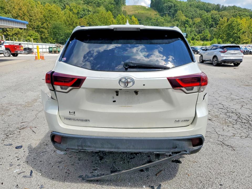 Photo 6 from auction – 2019 TOYOTA HIGHLANDER with VIN 5TDJZRFH1KS628662