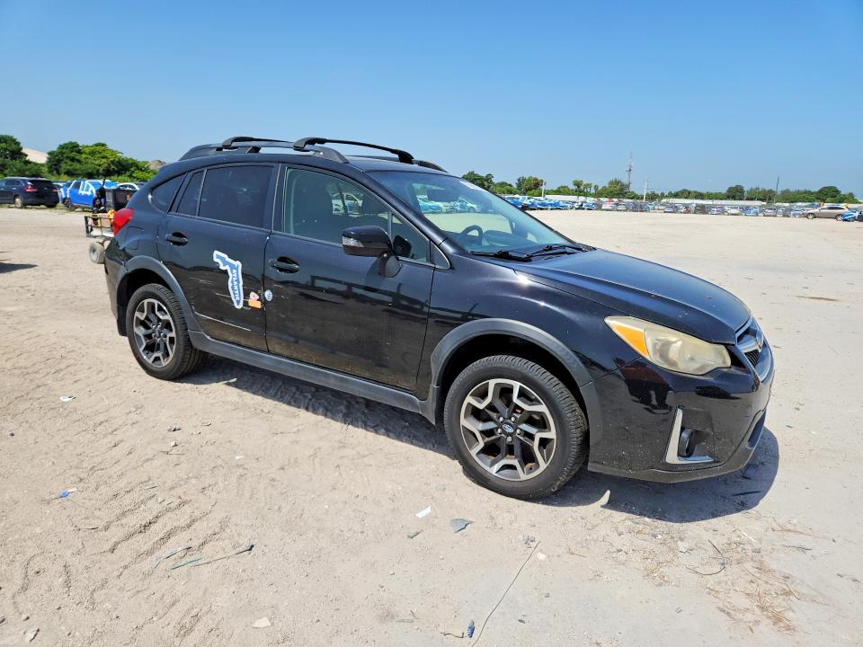 Photo 4 from auction – 2017 SUBARU CROSSTREK with VIN JF2GPAKC2HH230998