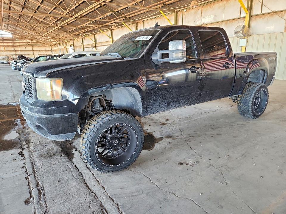 GMC SIERRA 2010 مع رقم تعريف المركبة 3GTRKWE35AG202823 - صورة من المزاد
