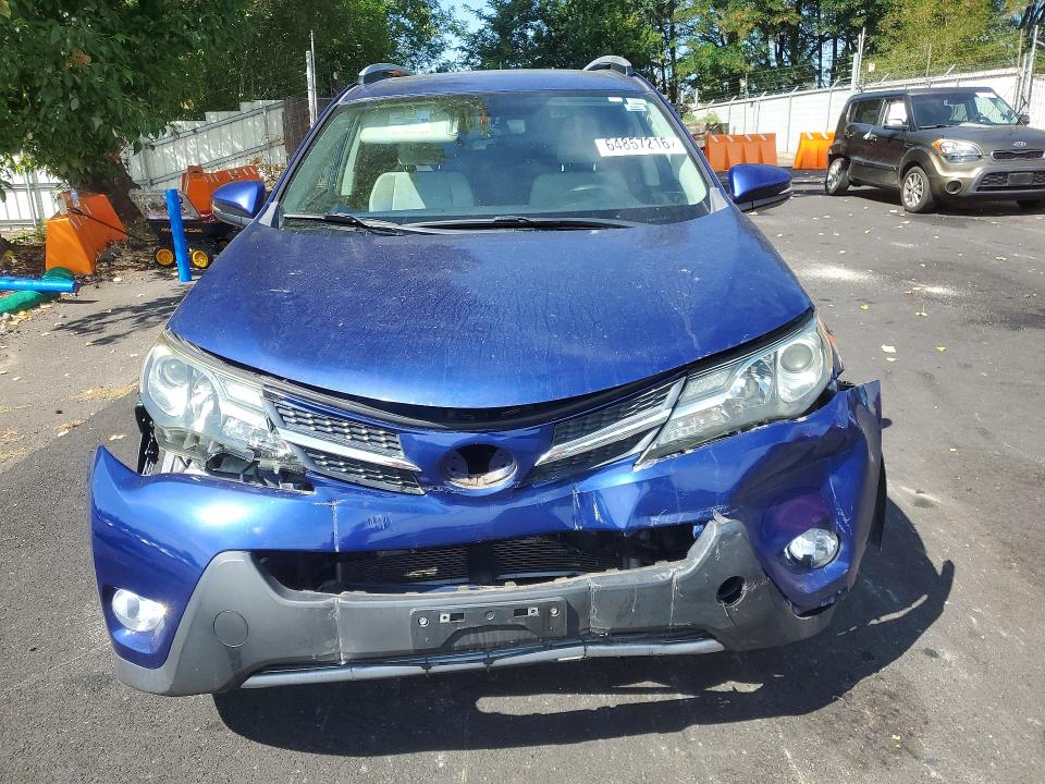 Photo 5 from auction – 2015 TOYOTA RAV4 with VIN 2T3RFREV5FW248697