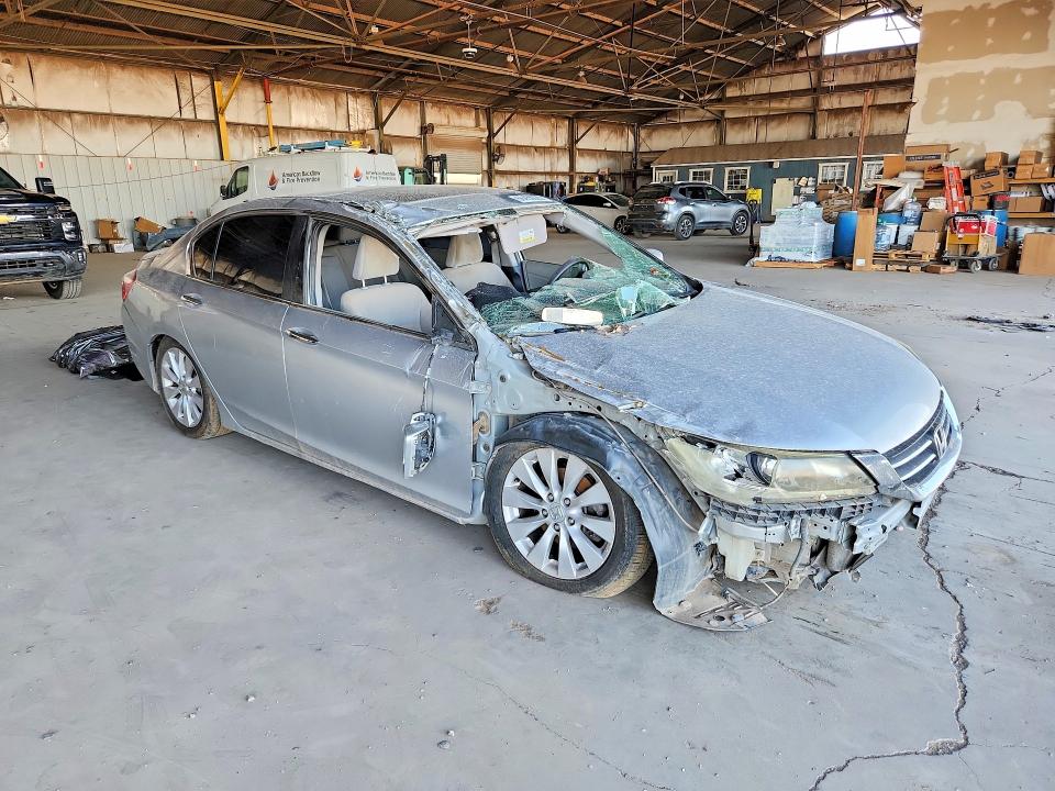 Photo 4 from auction – 2014 HONDA ACCORD with VIN 1HGCR2F78EA199353