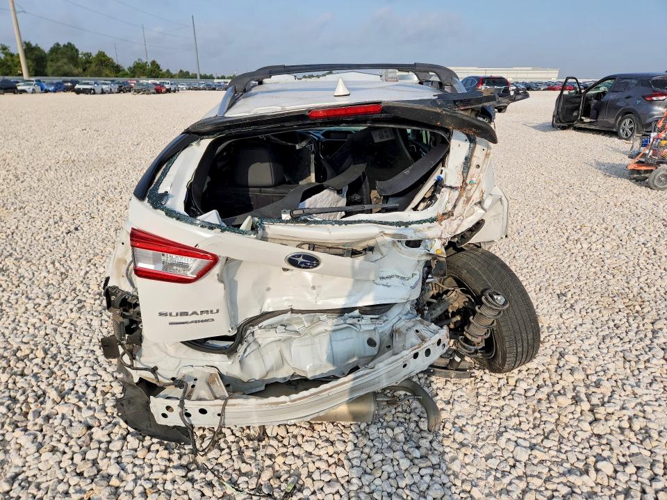 Photo 6 from auction – 2018 SUBARU IMPREZA with VIN 4S3GTAT67J3703946